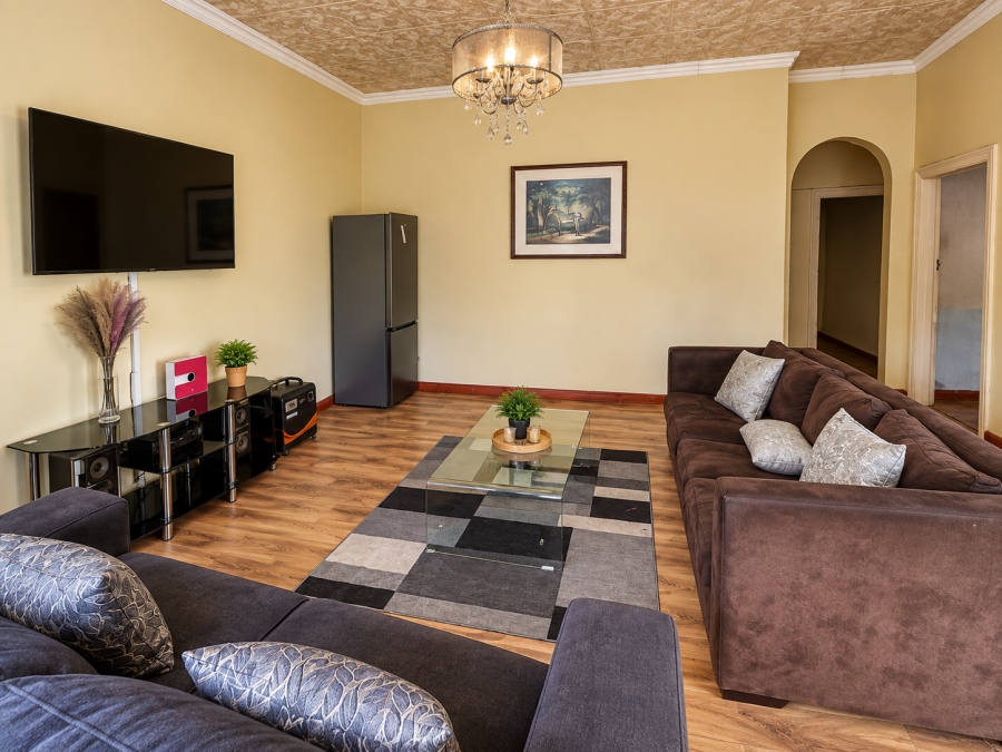 3 Bedroom Property for Sale in Lemoenkloof Western Cape